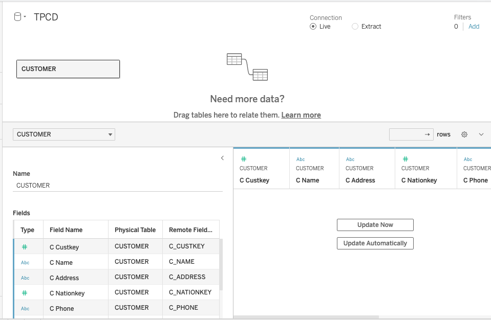 Рабочая книга Tableau с перетянутой таблицей CUSTOMER на холст, показывающей заголовки столбцов, но без данных